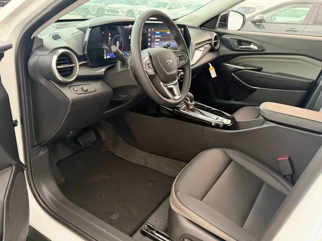 2026 Chevrolet Trax Activ - Photo 6