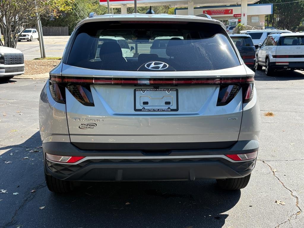 Certified Used 2023 Shimmering Silver Metallic Hyundai SEL image 4