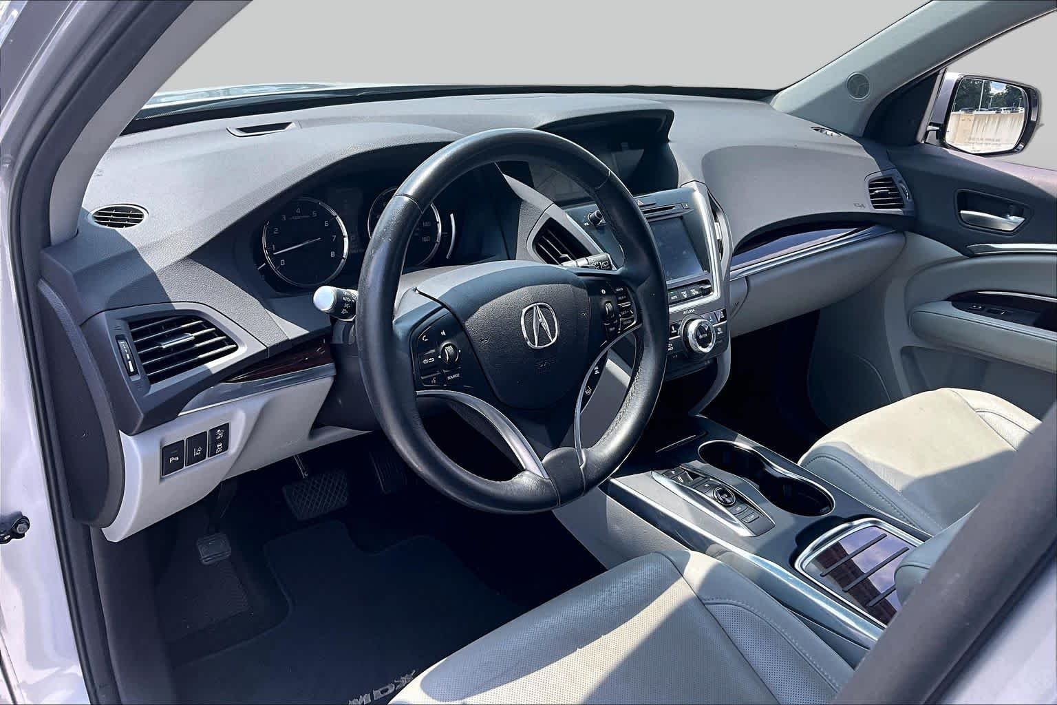 Used 2016 Graphite Luster Metallic Acura w/Advance image 18