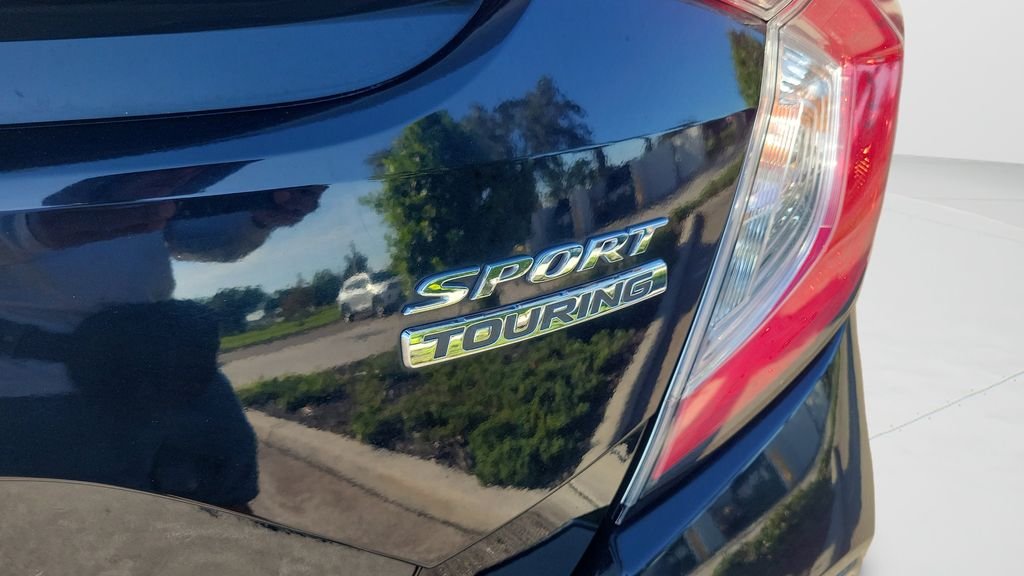 Used 2018 Black Honda Sport Touring image 12