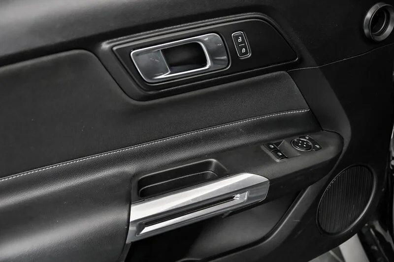 Used 2018 Shadow Black Ford GT Premium image 12