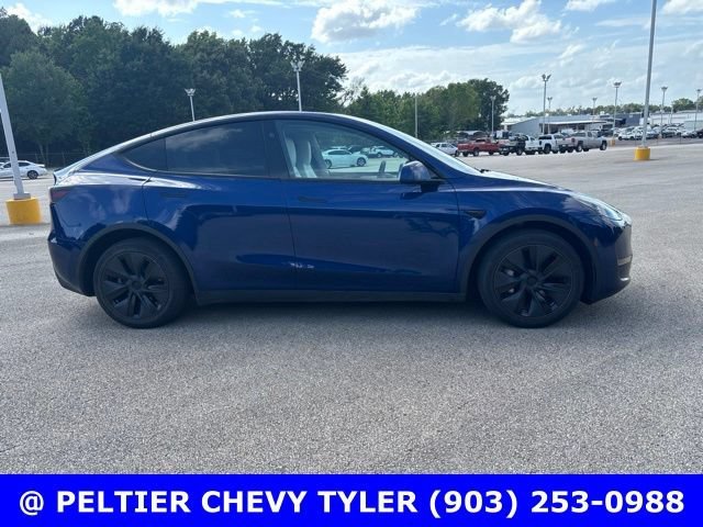 Used 2025  Tesla Long Range image 4