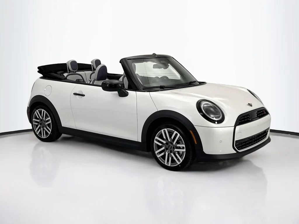 New 2026 Nanuq White Metallic MINI Signature Plus image 3