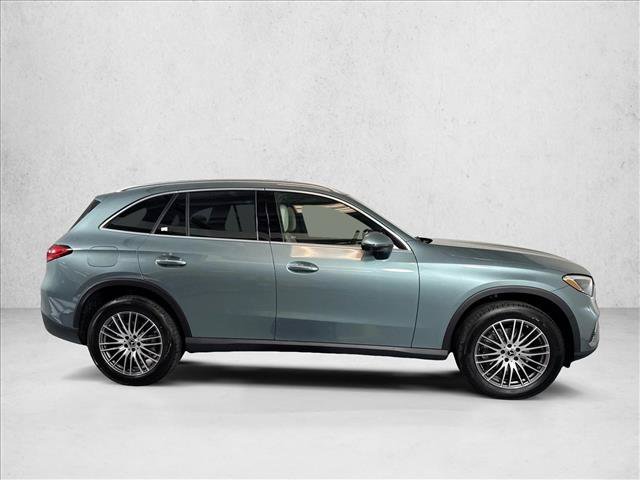New 2026 Verde Silver Metallic Mercedes-Benz GLC 300 image 34
