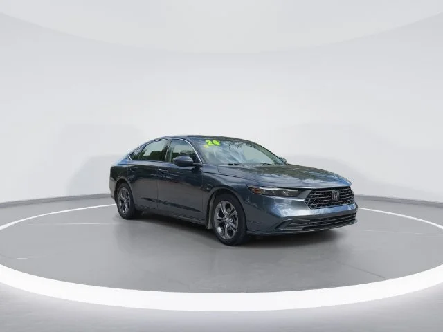 Used 2024  Honda EX image 2