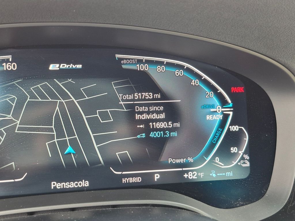 Used 2021 Black BMW 530e iPerformance image 27