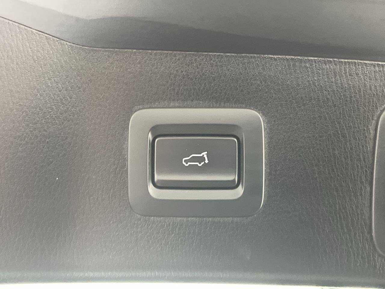 Certified Used 2025 Jet Black Mica Mazda 2.5 S Preferred Package image 5