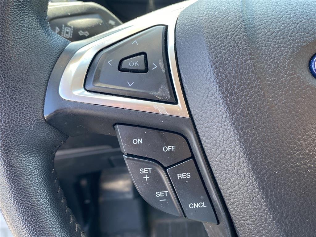 Used 2023 Oxford White Ford SEL image 13