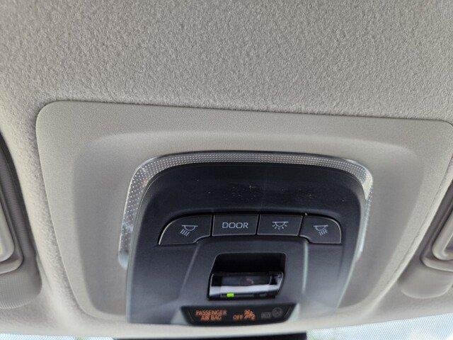 Used 2026 Wind Chill Pearl Toyota LE image 18