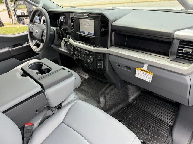 New 2026 Oxford White Ford XL image 11