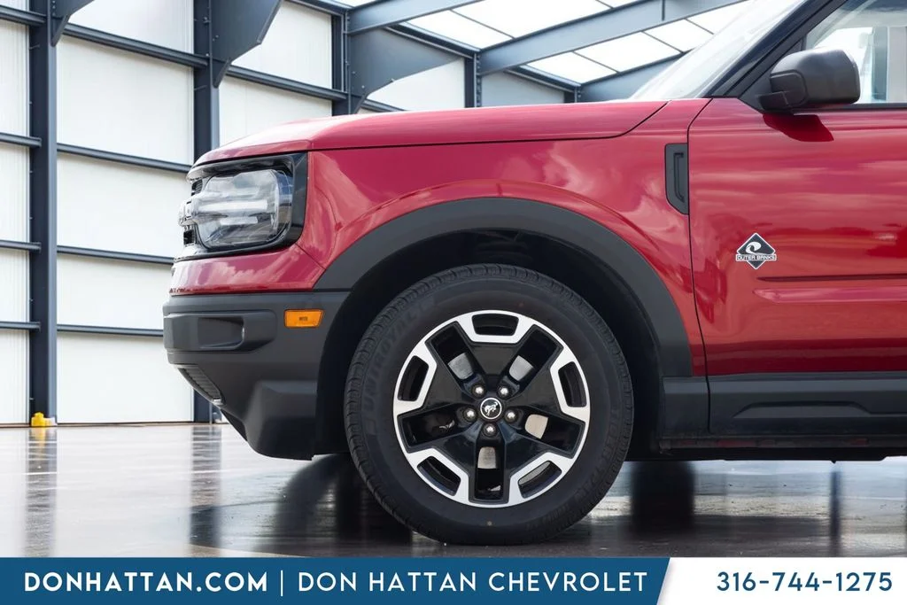 Used 2021 Red Ford Outer Banks image 29
