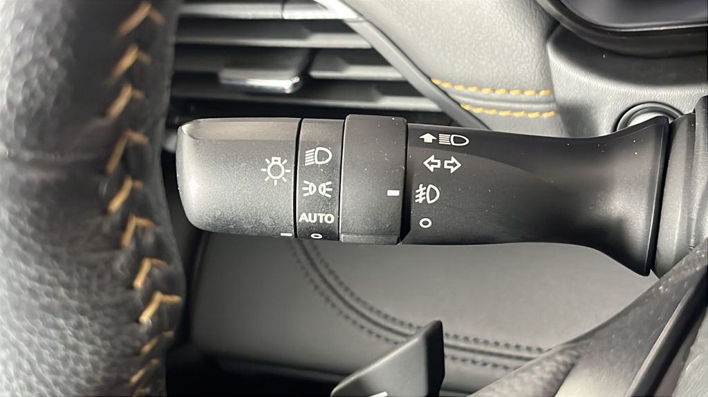 Used 2025 Crystal White Pearl Subaru Wilderness image 30