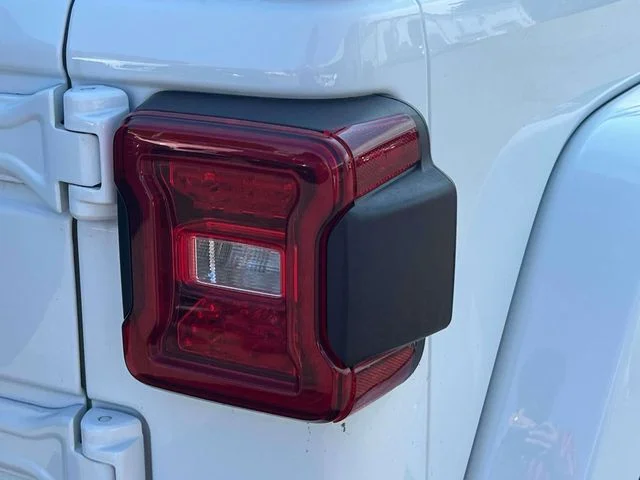Used 2024 White Jeep Sahara 4xe image 11