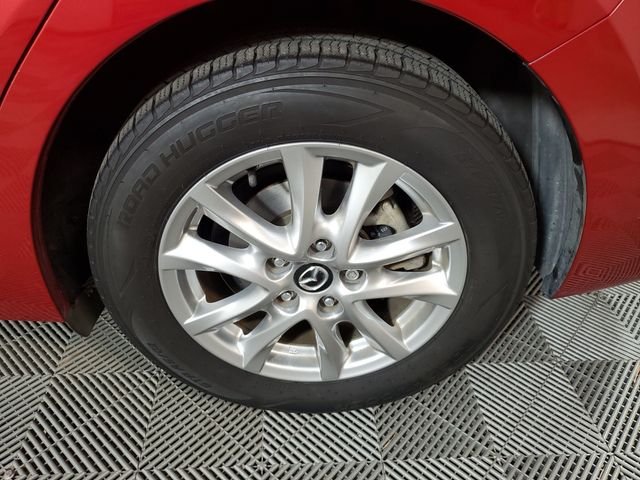 Used 2018 Red Mazda Sport image 10
