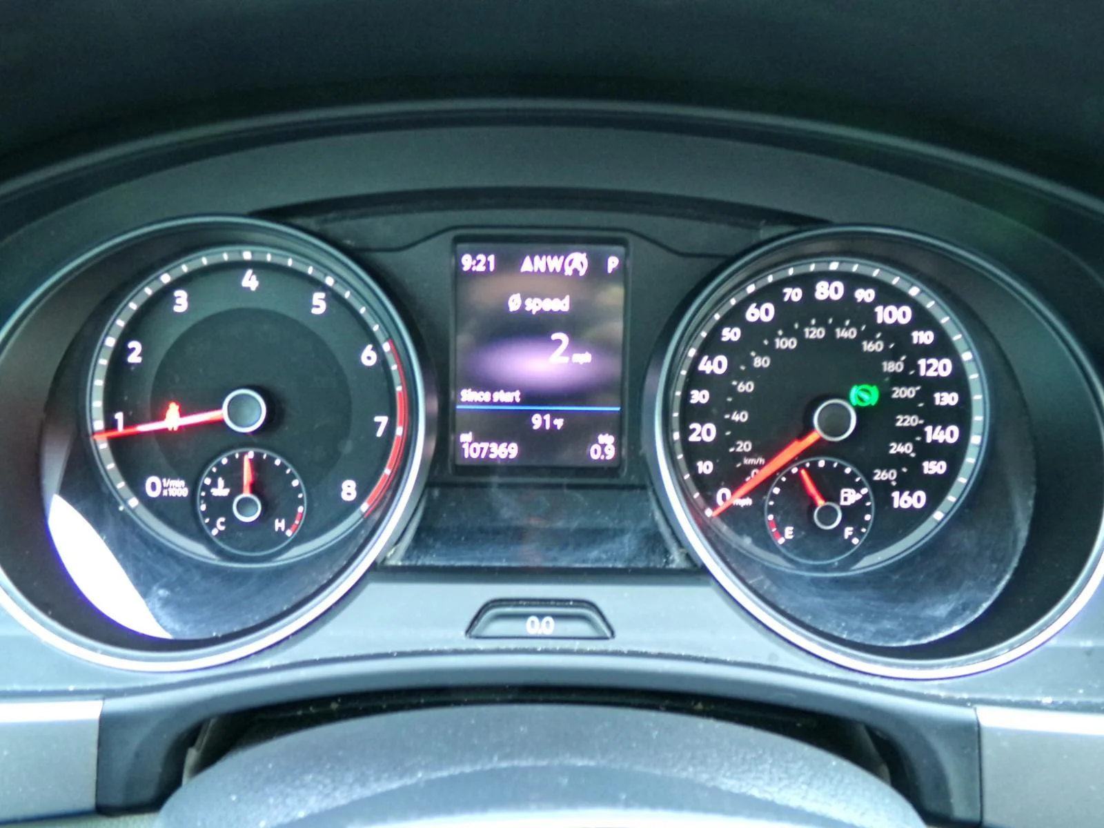 Used 2019 Deep Black Pearl Volkswagen 2.0T SE image 8