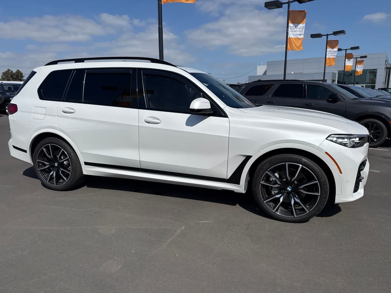 Used 2019 Mineral White Metallic BMW xDrive50i image 11
