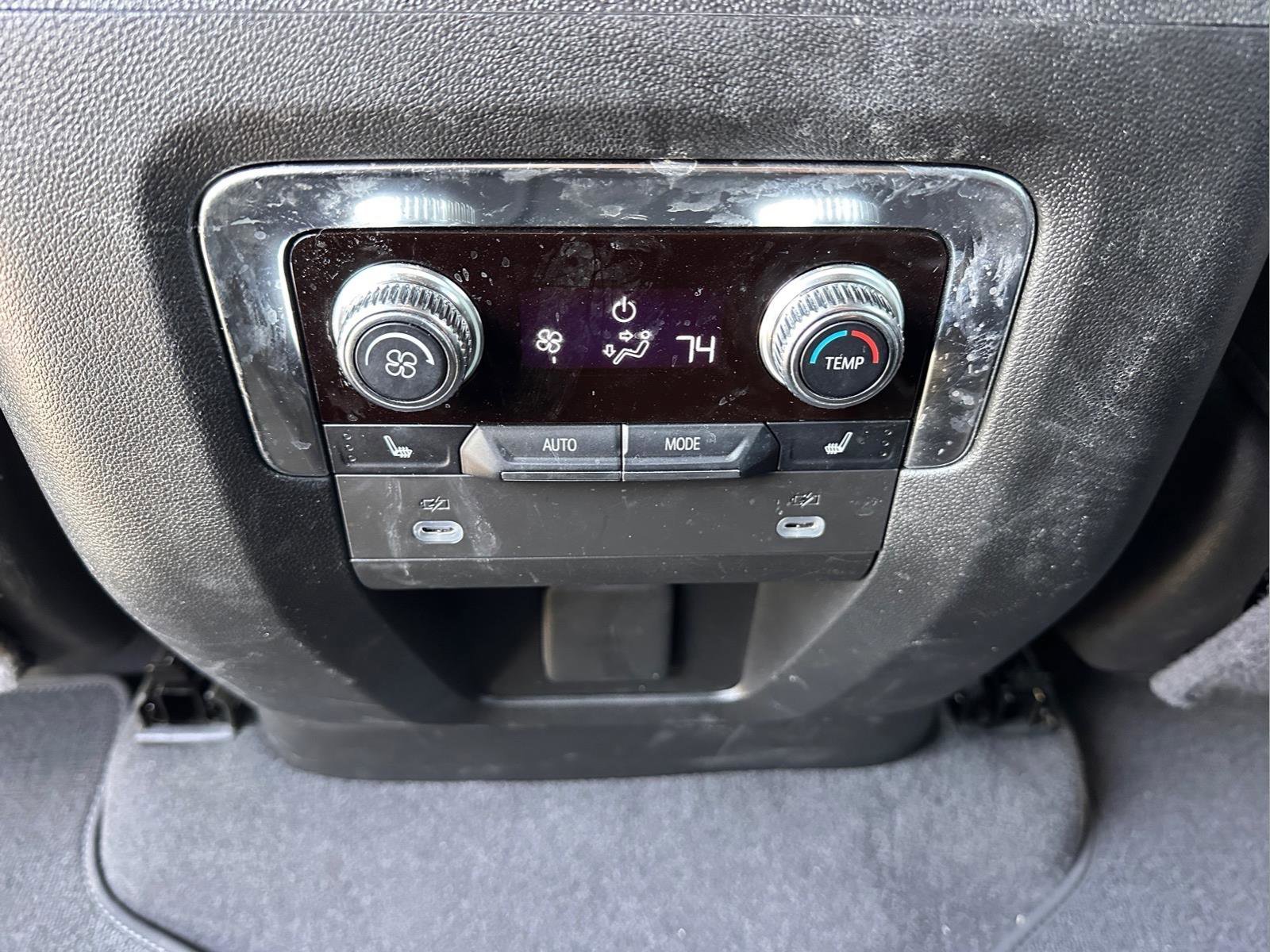 Used 2024 Onyx Black GMC SLT image 12
