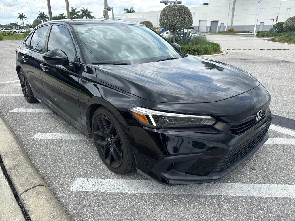 Certified Used 2022 Crystal Black Pearl Honda Sport image 3