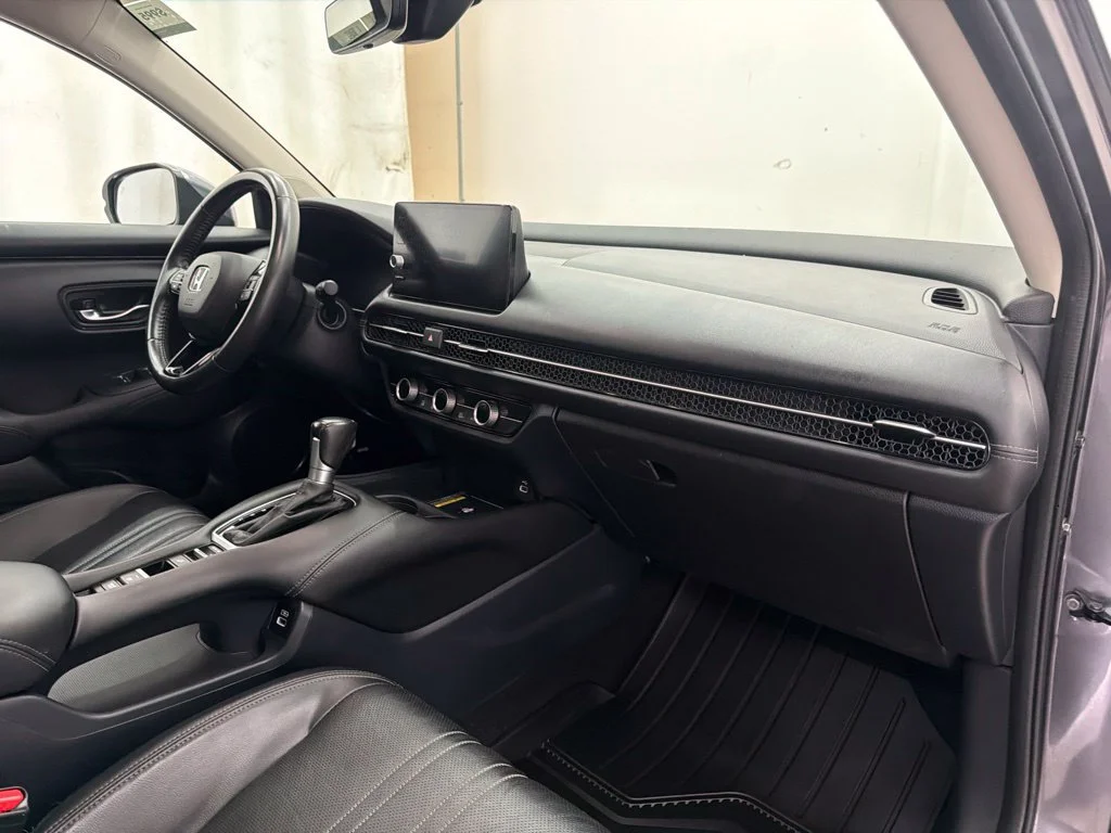 Used 2023 Gray Honda EX-L image 25