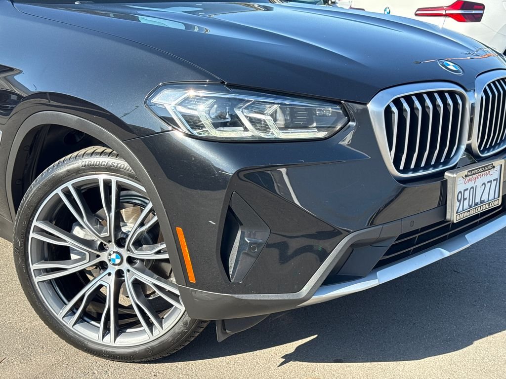 Used 2023 Black Sapphire Metallic BMW sDrive30i image 6