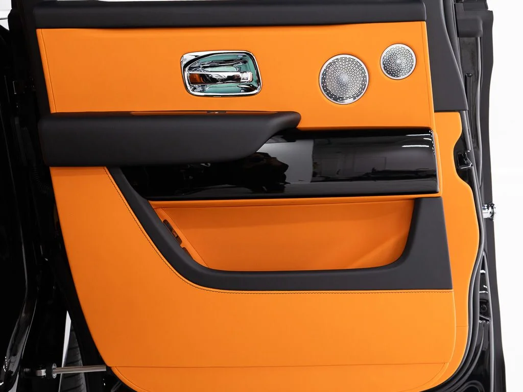 New 2026 Black Diamond Rolls-Royce  image 22