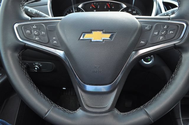 Used 2024 Summit White Chevrolet LT image 25