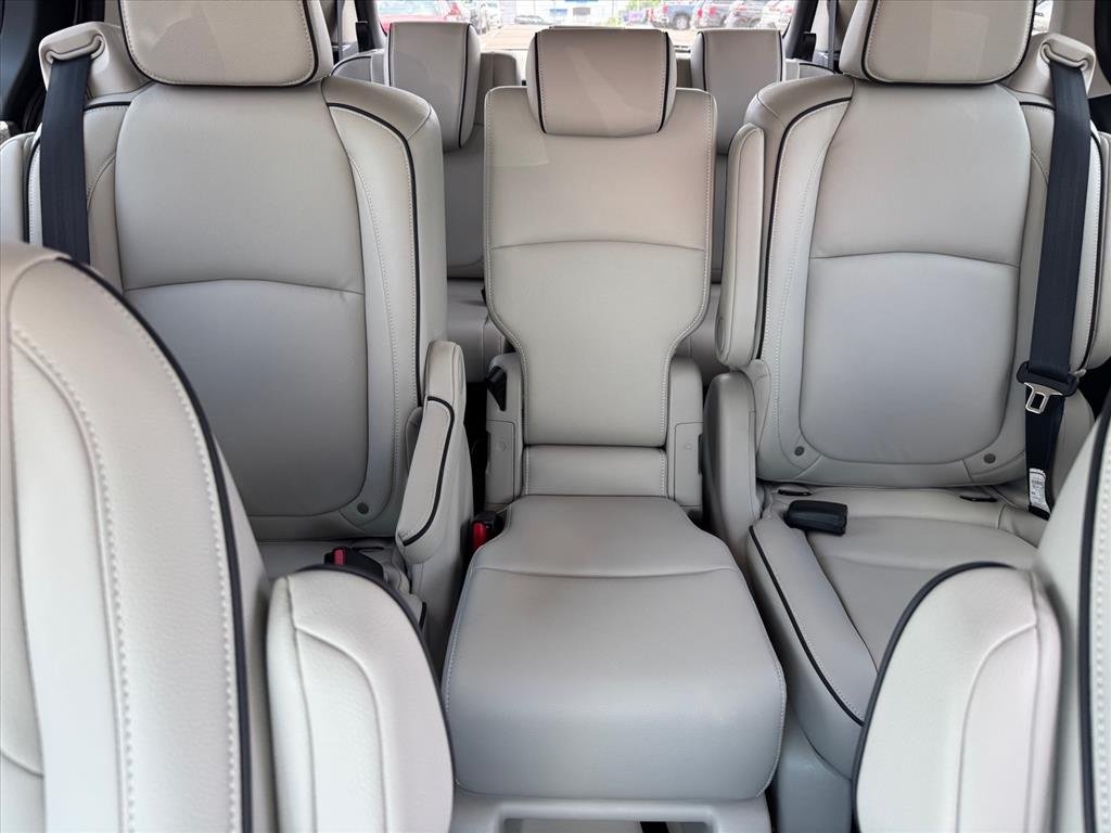 Certified Used 2026 Modern Steel Metallic Honda Touring image 17