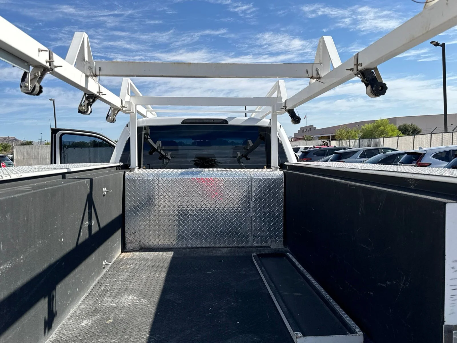 Used 2017 Oxford White Ford XL image 12