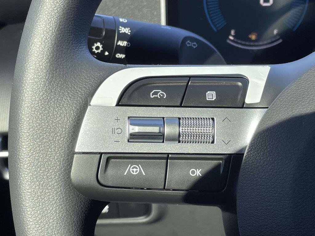New 2026 Black Hyundai SEL AWD image 18