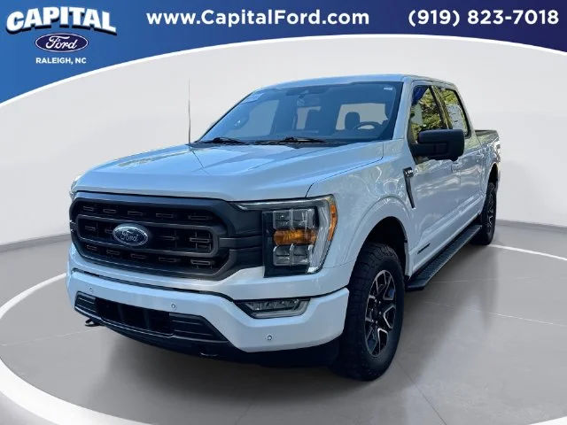 Used 2021 White Ford XLT image 1