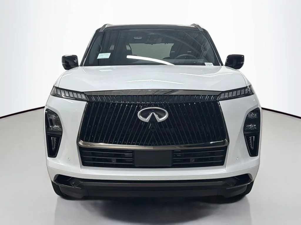 New 2026 White / Black INFINITI AUTOGRAPH image 6