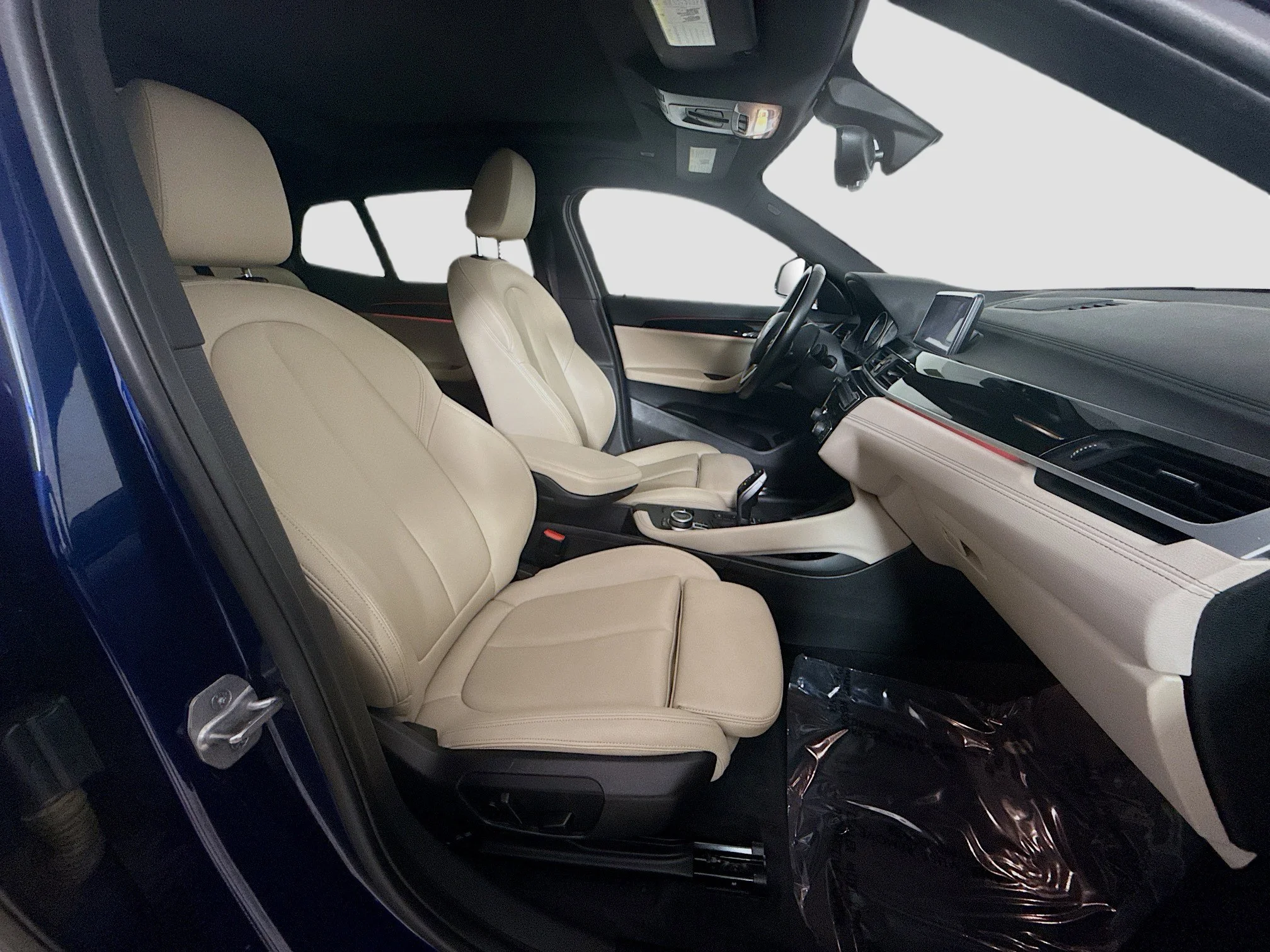 Used 2020 Mediterranean Blue Metallic BMW xDrive28i image 25