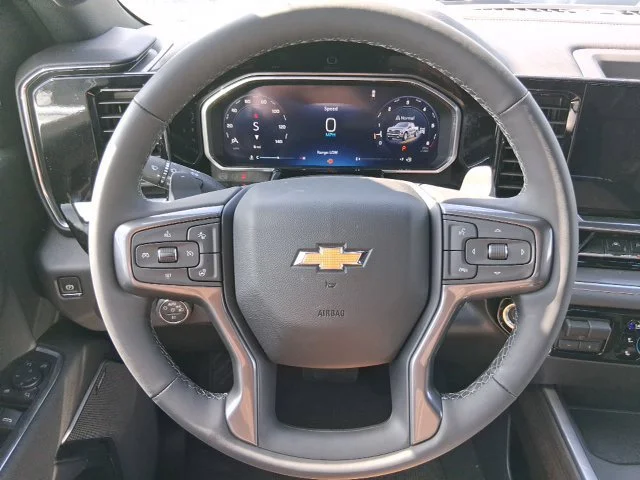 New 2026 Polar White Tricoat Chevrolet High Country image 9