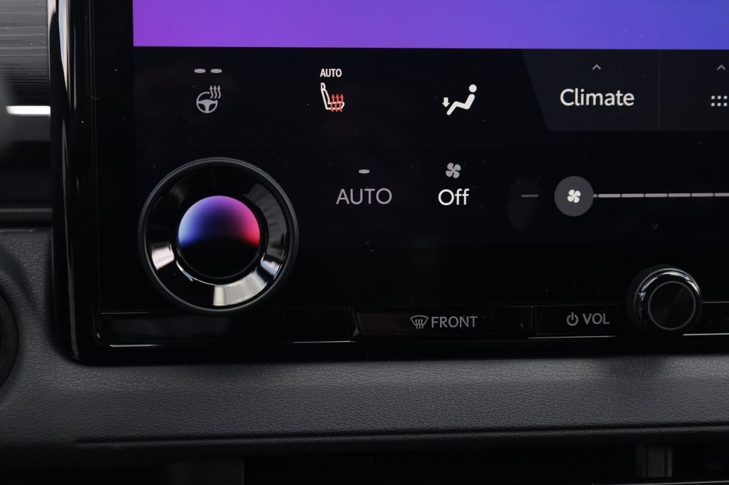 New 2026 Wind Chill Pearl <sup>1</sup> Toyota  SE image 9