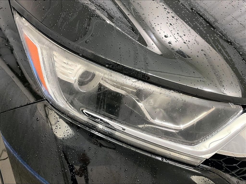 Used 2018 Crystal Black Pearl Honda EX-L image 32