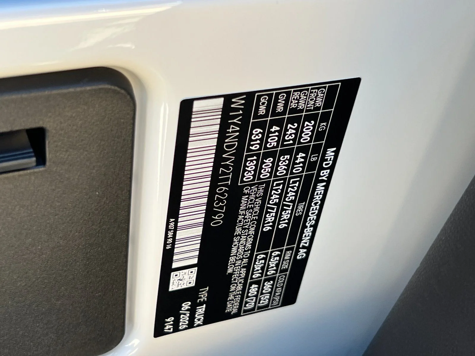 New 2026 White Mercedes-Benz Cargo 170 WB image 24