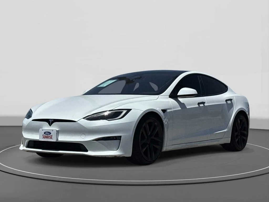 2022 Tesla Model S -'s photo