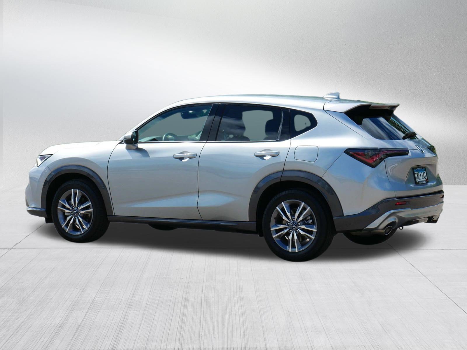 Used 2025 Solar Silver Metallic Acura FWD image 5