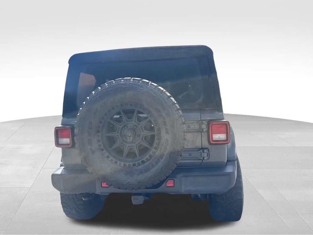 Used 2019 Gray Jeep Unlimited Sahara image 15