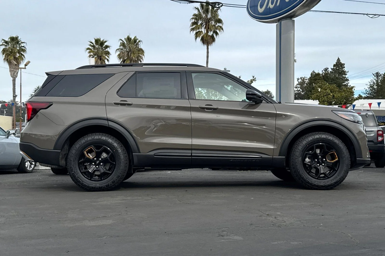 New 2026 Marsh Gray Ford Tremor® image 2
