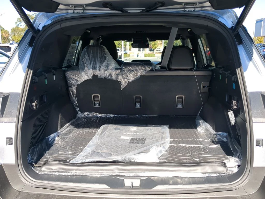 2026 Subaru Outback Limited - Photo 9