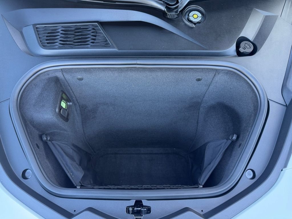 Used 2023 White Chevrolet Stingray image 23
