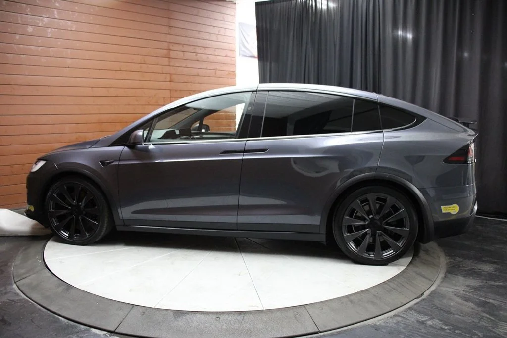 Used 2022 Solid Black Tesla Plaid image 57