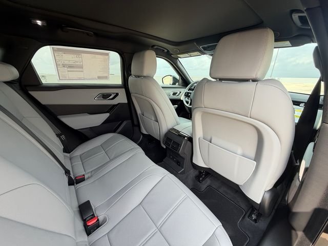 New 2026 Santorini Black Land Rover S image 17
