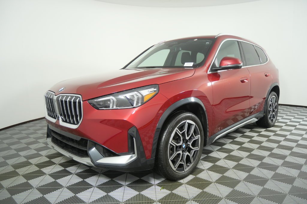 Certified Used 2026 Red Metallic BMW xDrive28i image 8