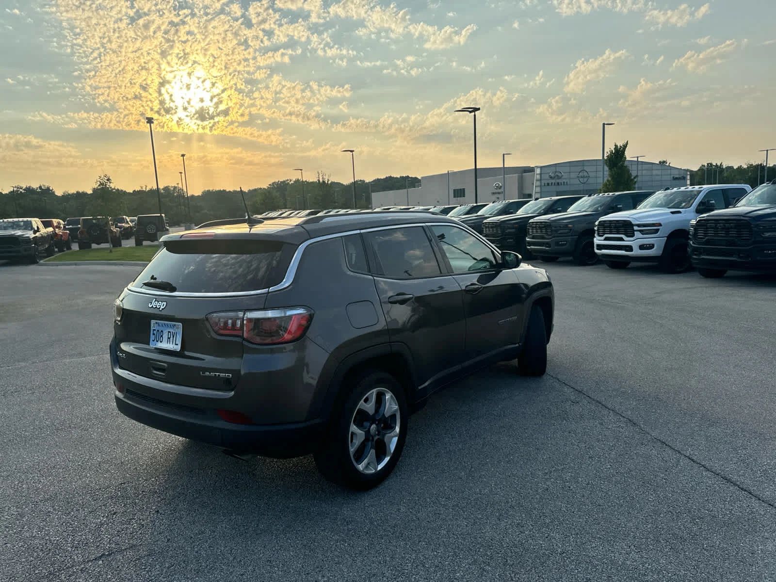 Used 2020 Granite Crystal Metallic Clearcoat Jeep Limited image 5