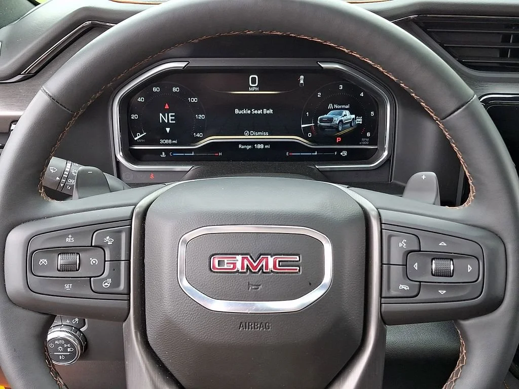 Used 2025 Onyx Black GMC AT4 image 19