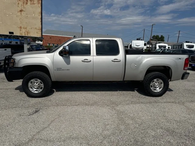 Used 2007 Silver Birch Metallic GMC SLT image 3