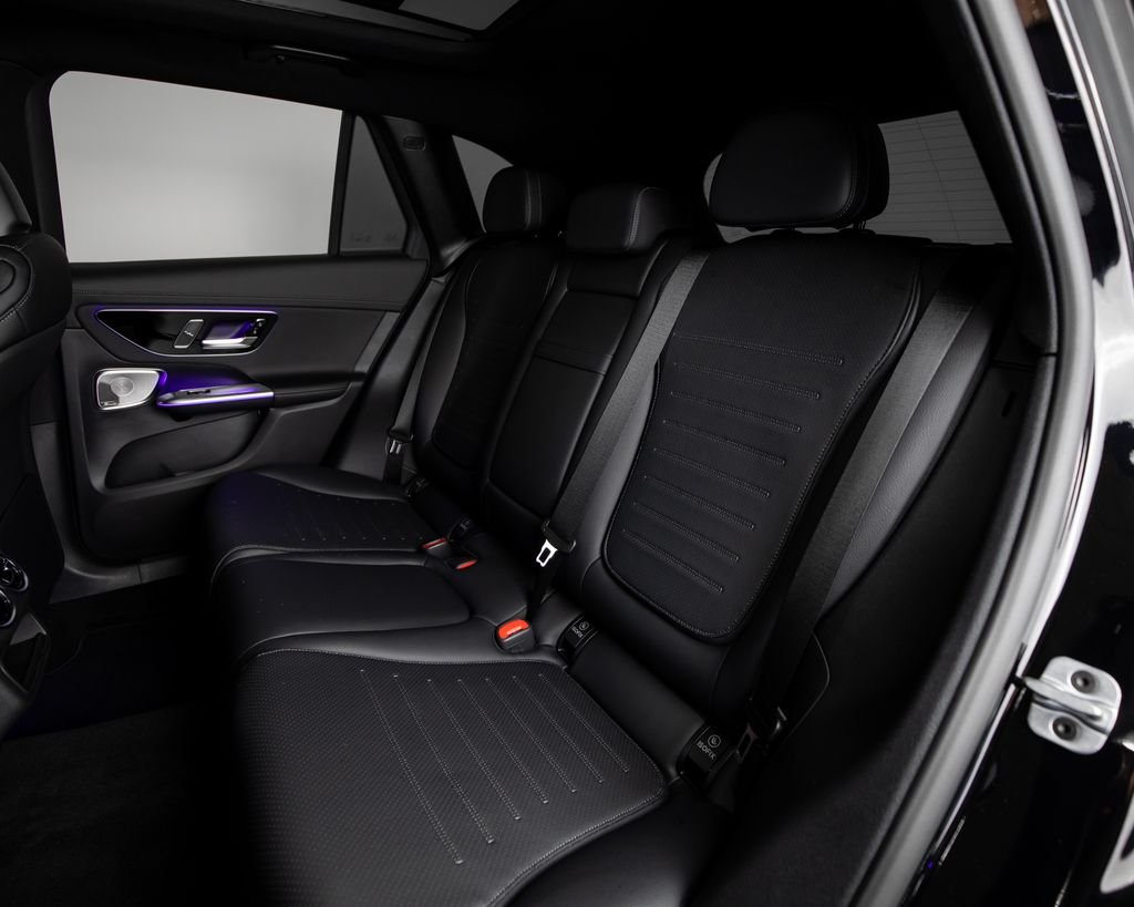 New 2025 Black Mercedes-Benz GLC 300 image 9