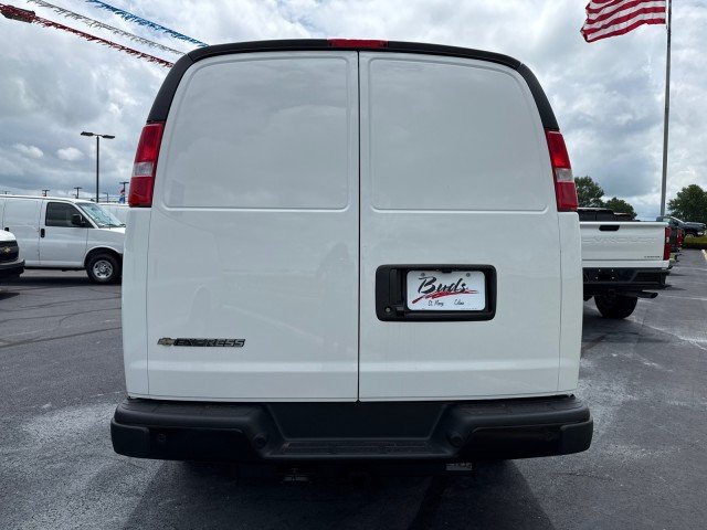 2025 Chevrolet Express Cargo Work Van - Photo 7